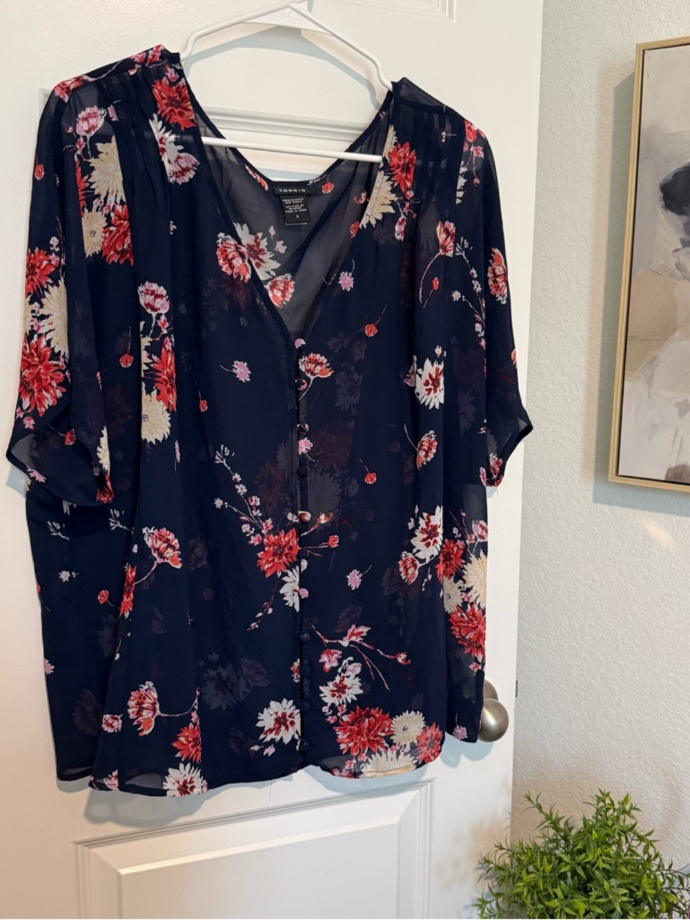 Torrid Navy Sheer Floral Button-Front Blouse Size 2X